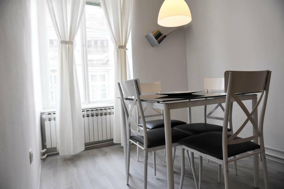 Apartment Bobi City Centre ซาเกร็บ ภายนอก รูปภาพ